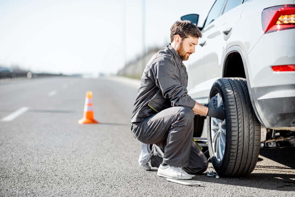 how to change a tire without a jack